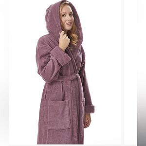 Plush Hooded Women's Robe PINK nwot